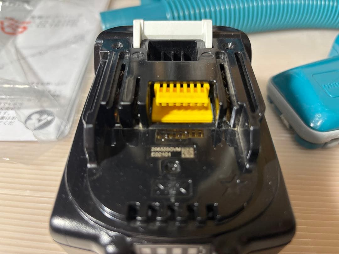 マキタ CL181FD 掃除機 クリーナ バッテリー 充電器 セット