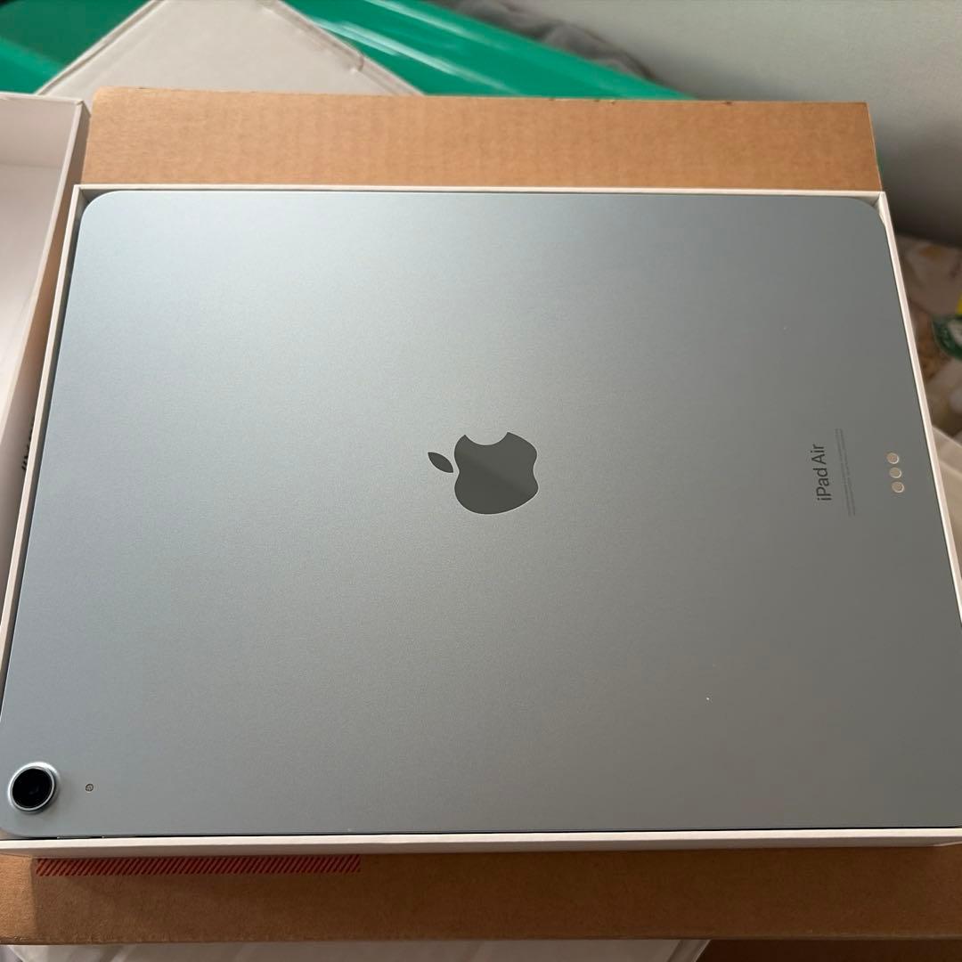 【極美品】iPad Air 13インチ(M2)128GB Wi-Fiモデル