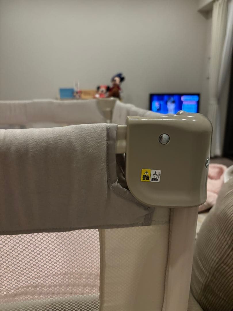 ask　Apricaベビーベッド ココネルエアープラス ホワイトベージュ