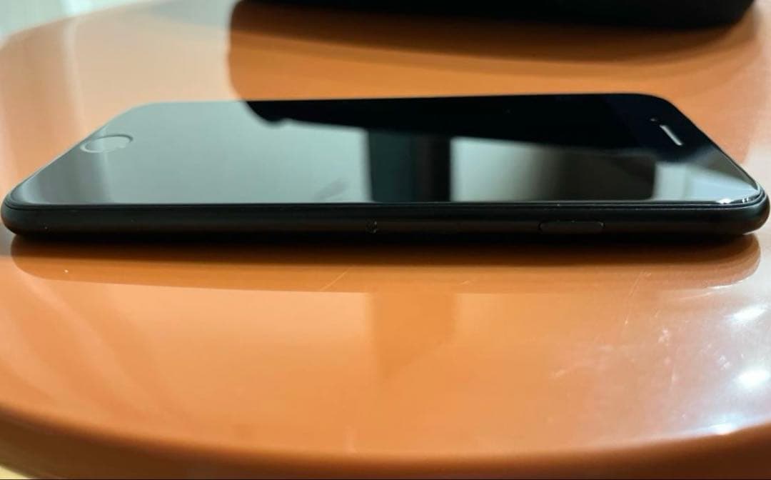 iPhoneSE (第2世代) 128GB ブラック