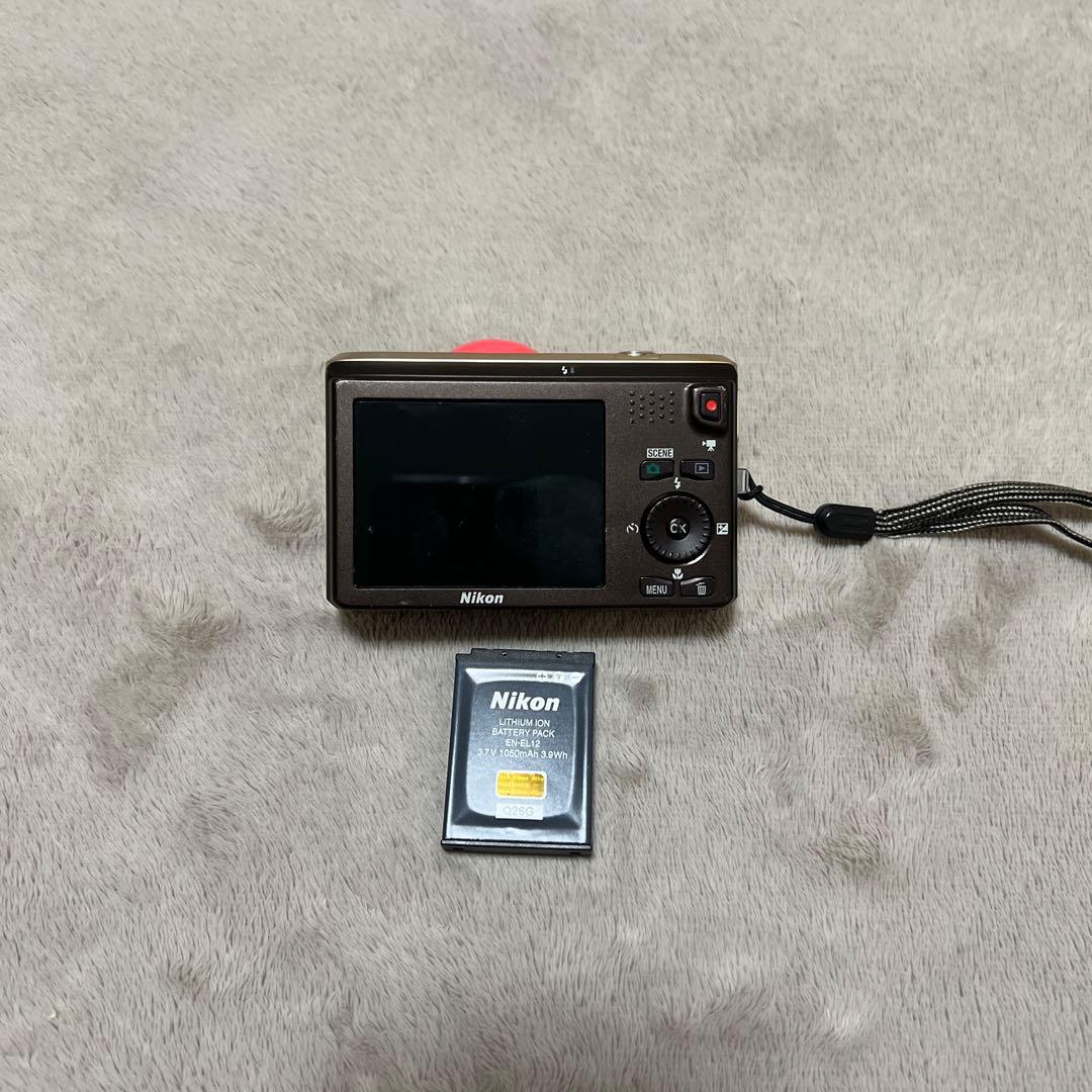 Nikon COOLPIX S6300 ゴールド