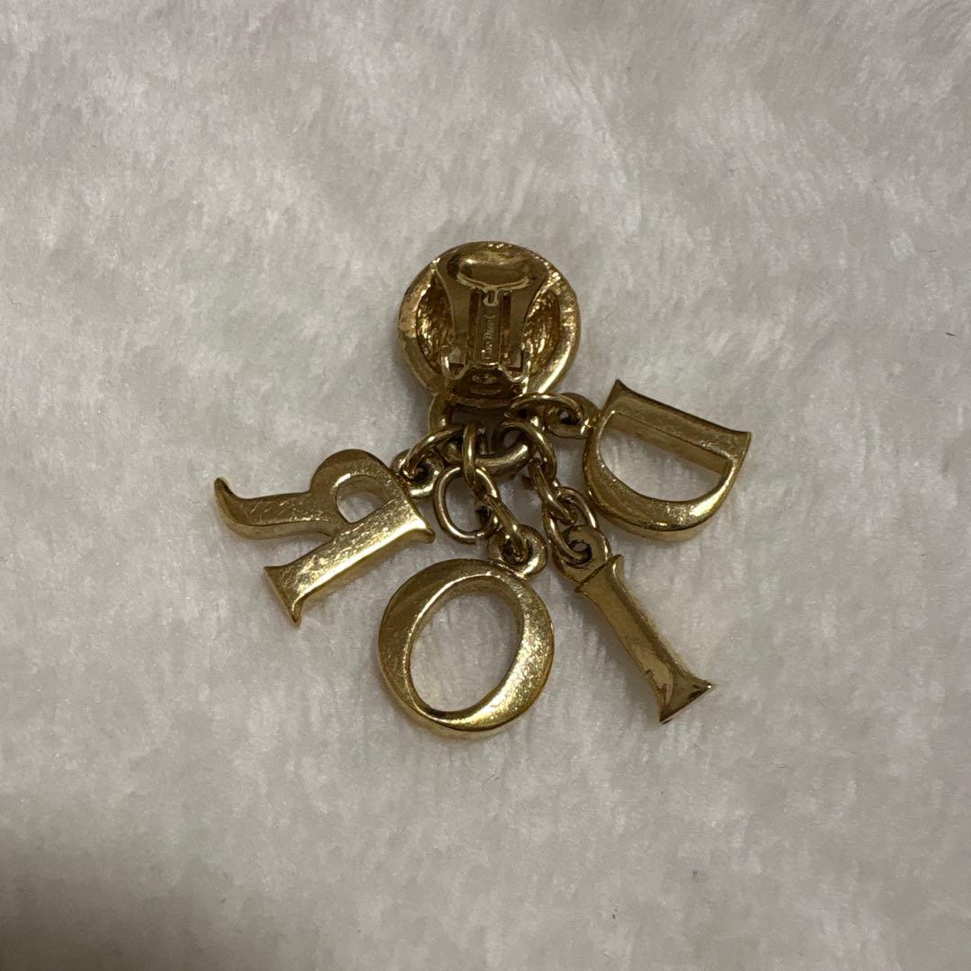 Dior ロゴチャーム ピアス(片耳のみ)