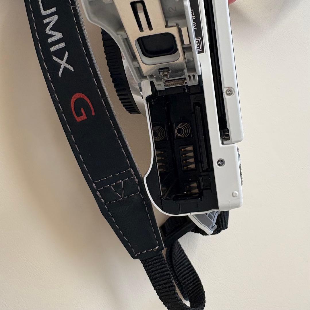 【ジャンク】パナソニック チルト液晶 wifiモデル デジカメ LUMIX