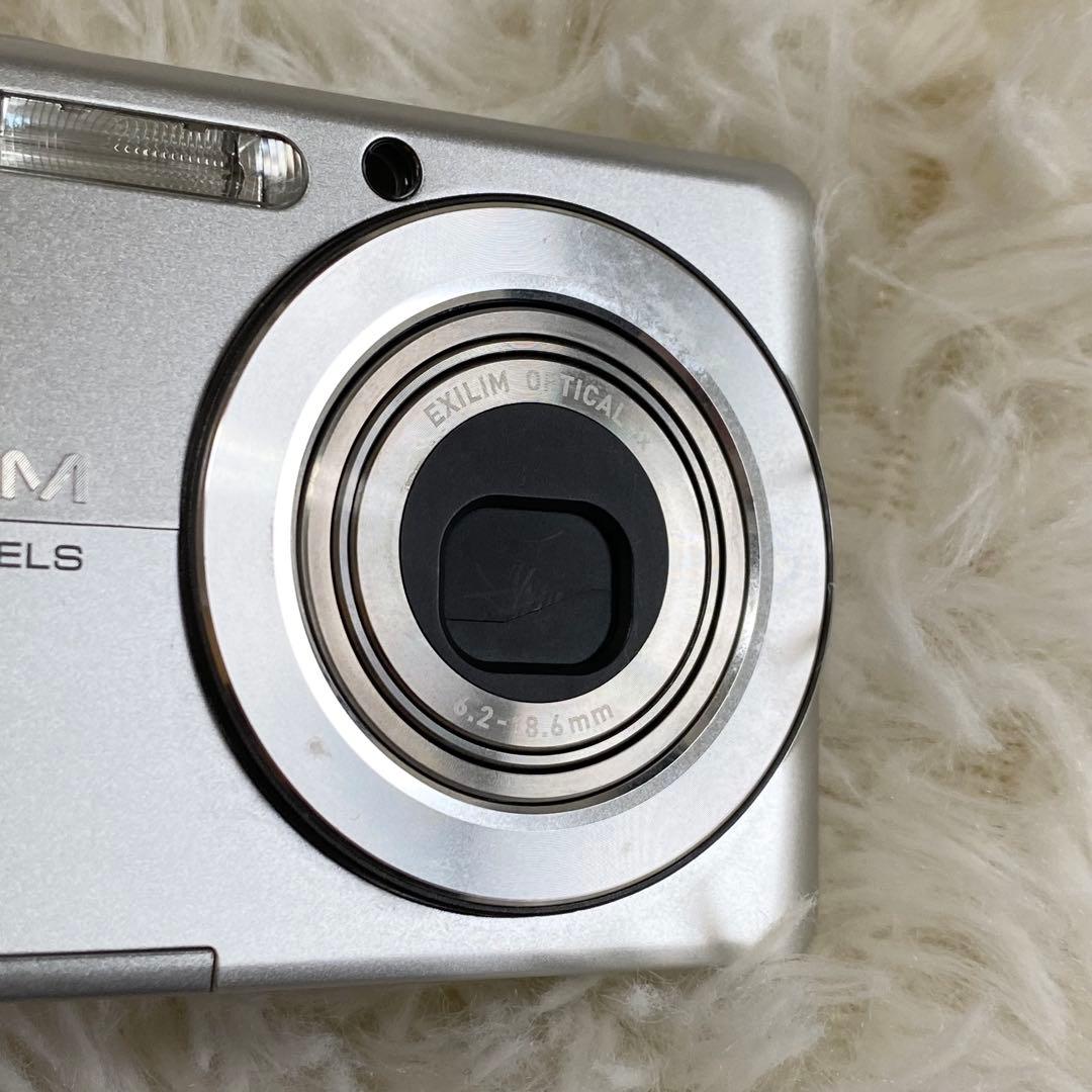 【動作確認済み】CASIO EXILIM EX-Z700 シルバー デジカメ
