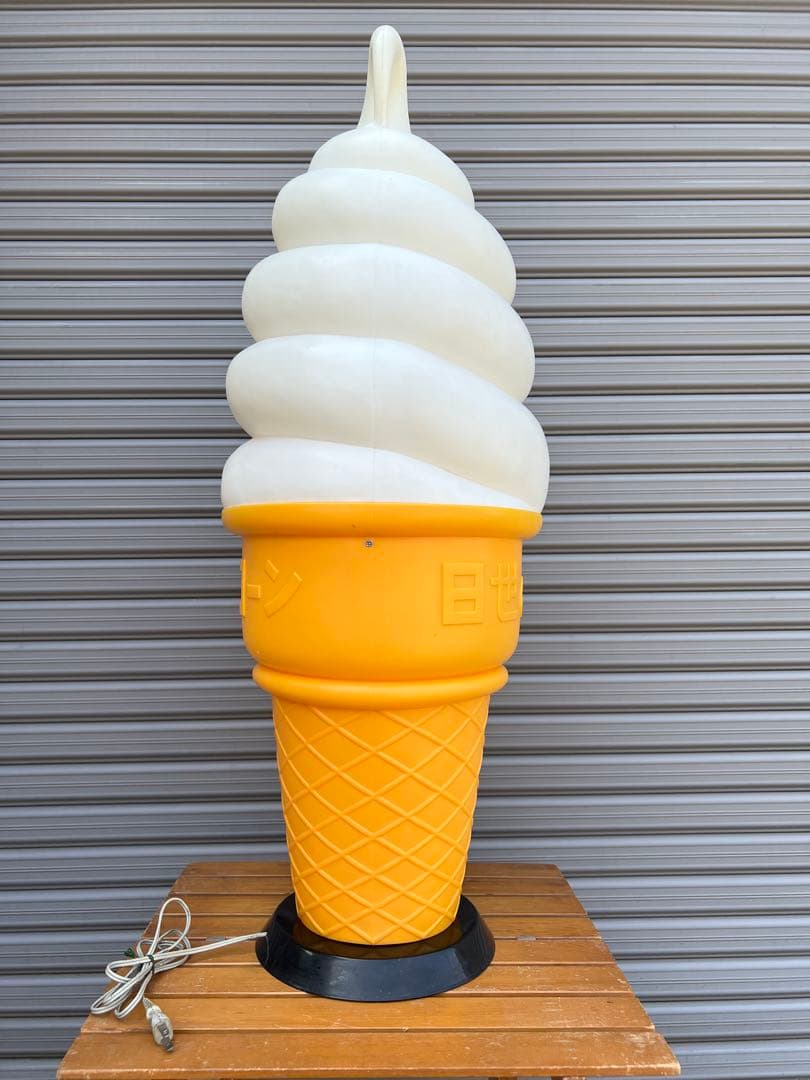 NISSEI 日世のコーン　ソフトクリームライト　ディスプレイ　非売品