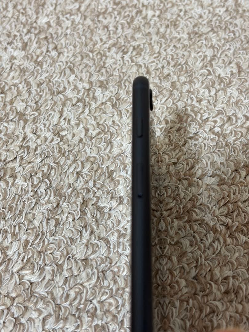 iPhoneSE第3世代　256GB