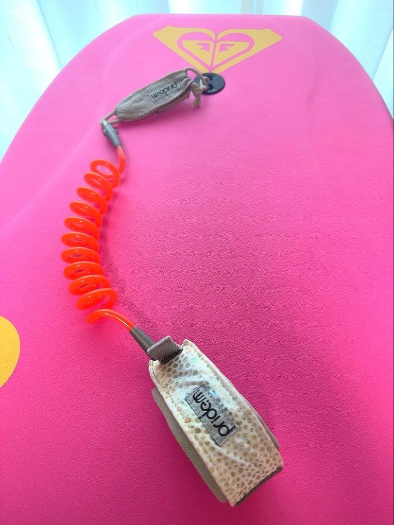 【美品】 ROXY ボディボード　リーシュコード付き　ピンク