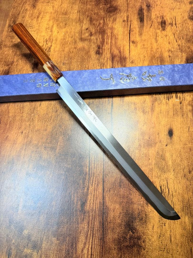 【堺打刃物】　祥太郎作　蛸引 先丸　包丁　尺　白鋼　紫檀白水牛八角柄