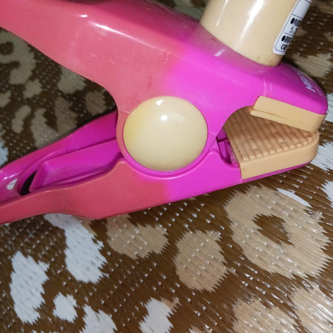 ハローキティ パーソナル家庭用扇風機 　　日焼けキティ　2004年製