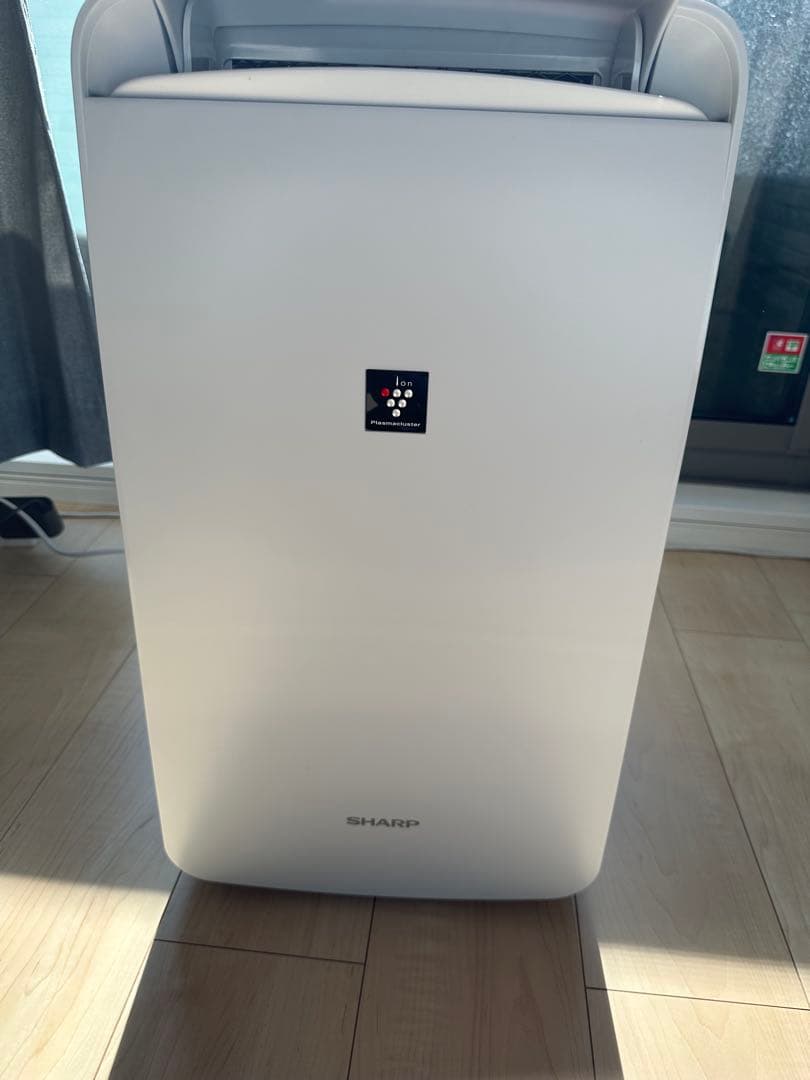 SHARP 除湿機　CM-R100-W 2023年製