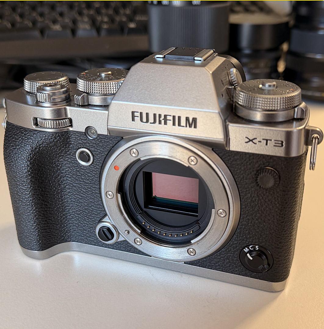 フジフィルム FUJIFILM X-T3ボディ シルバー＋ゲージ＋外部マイク