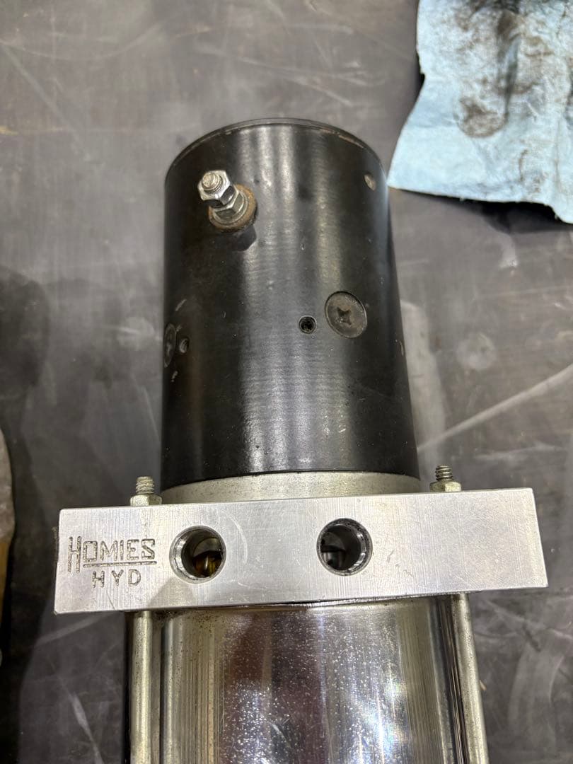 ハイドロ2ポンプ　ローライダー、インパラ、キャデラック、リンカーン