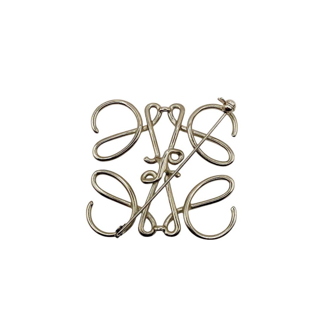 美品✨LOEWE ロエベ　アナグラム　ブローチ　シルバー　正規品　袋付き