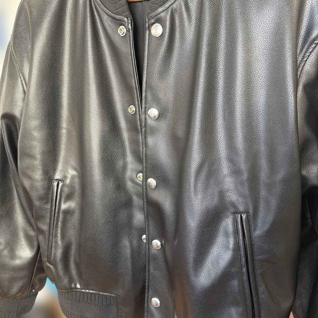 正規品GIVENCHY スタジャン ブラック希少品、美品