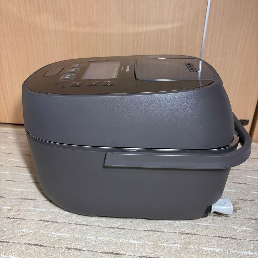 【美品】2023年製Panasonic SR-MPA10E2 炊飯器5.5合炊
