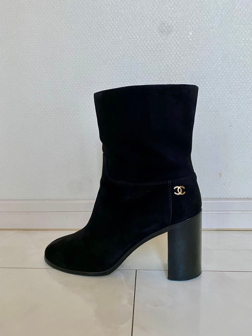 美品 シャネル ブラック ショート ブーツ 黒 38 24.5cm CHANEL