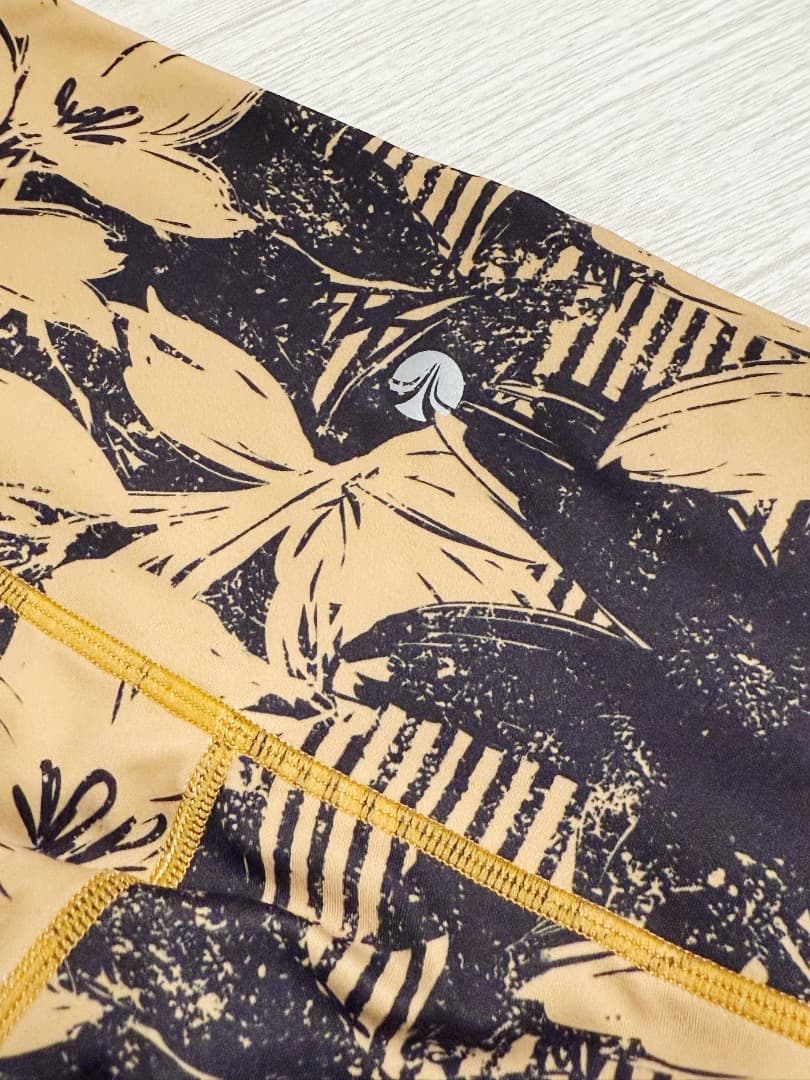 【美品】SUKALA ヨガウェア 上下セット WEB限定カラー　Sサイズ