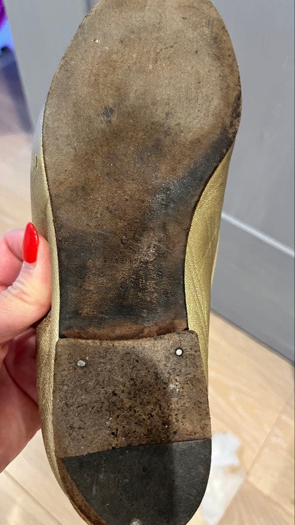 CHANEL ゴールドバレエシューズ