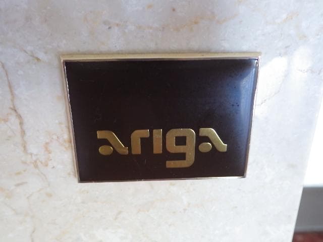 34 綺麗 アリガ グレイス Ⅱ型 ガラスショーケース 100V大理石 引取限定