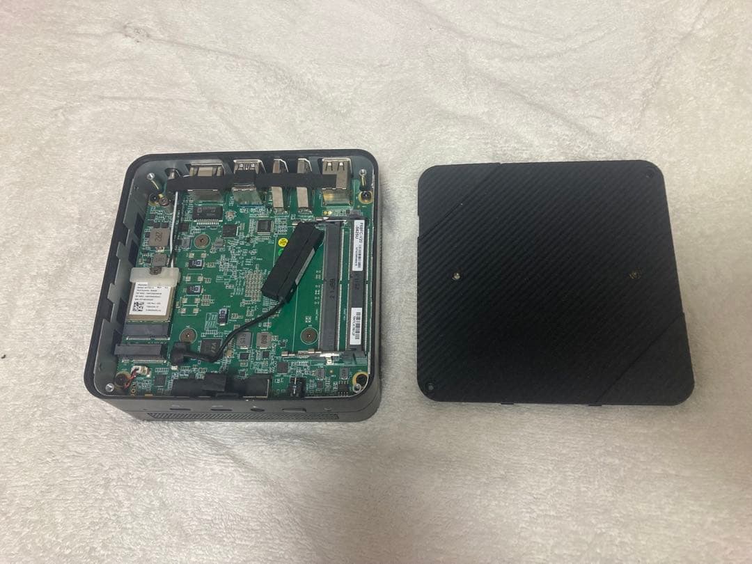 【ジャンク】Minisforum UM560 通電不可（本体・元箱・付属品）