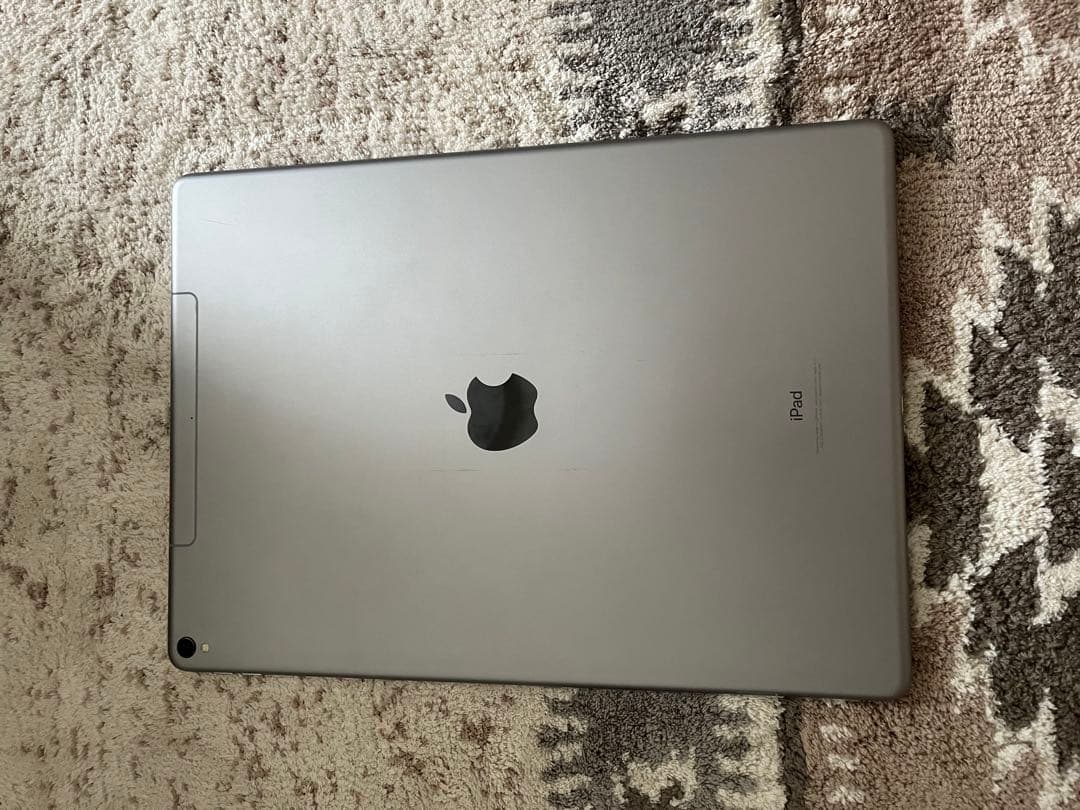 【超美品】バッテリー90%、iPad Pro 12.9 インチ 第二世代