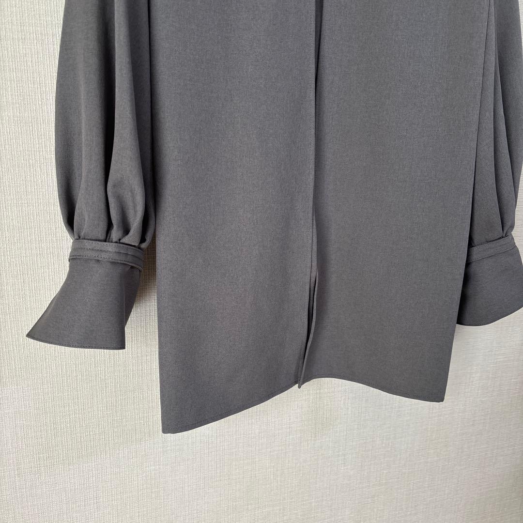 美品 #Newans ハッシュニュアンス リボン パウダリー ブラウス グレー