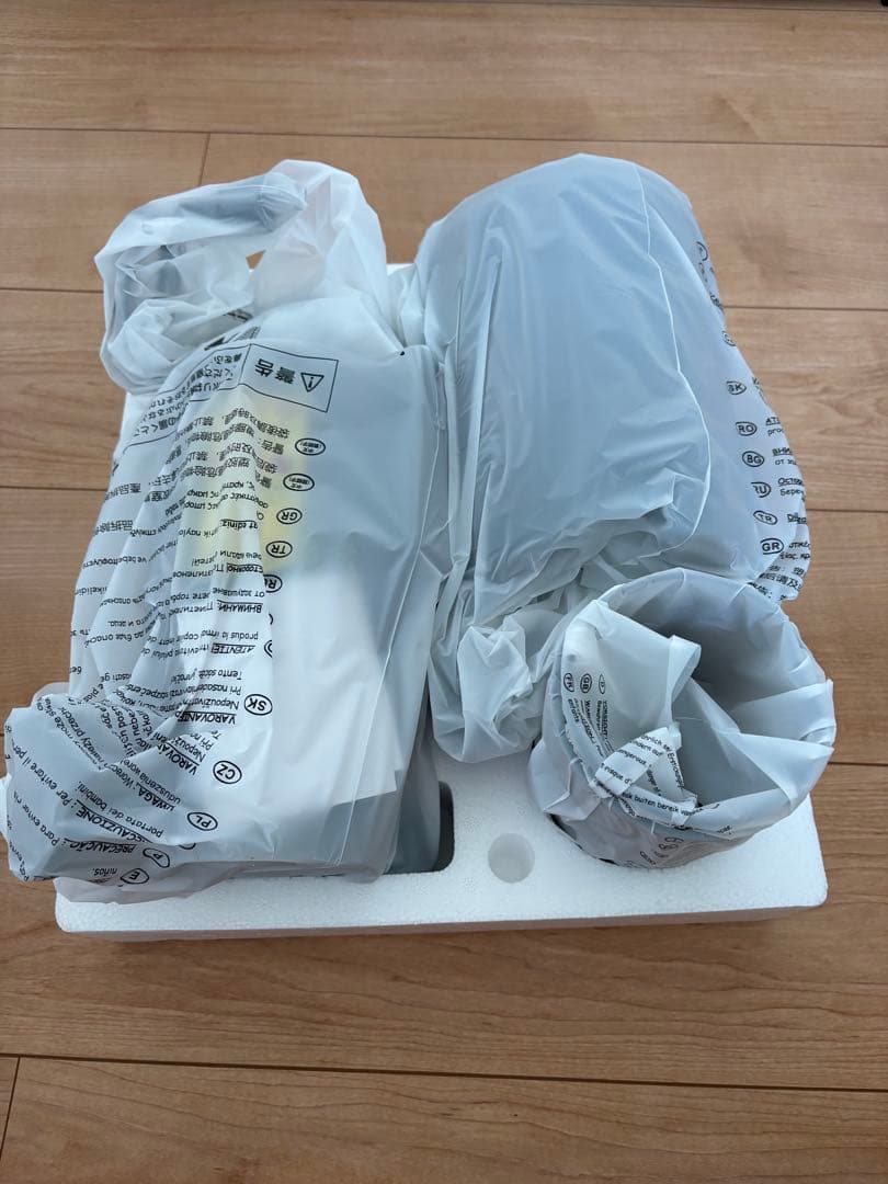 ジューサー 10.8cm 1L大容量 スロージューサー 黒 619