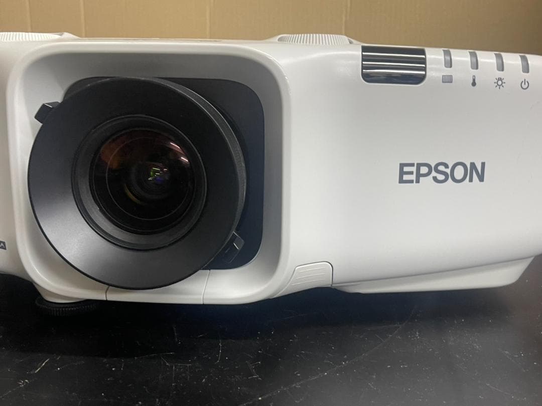 EPSON EB-G6270W 6500lm プロジェクター本体