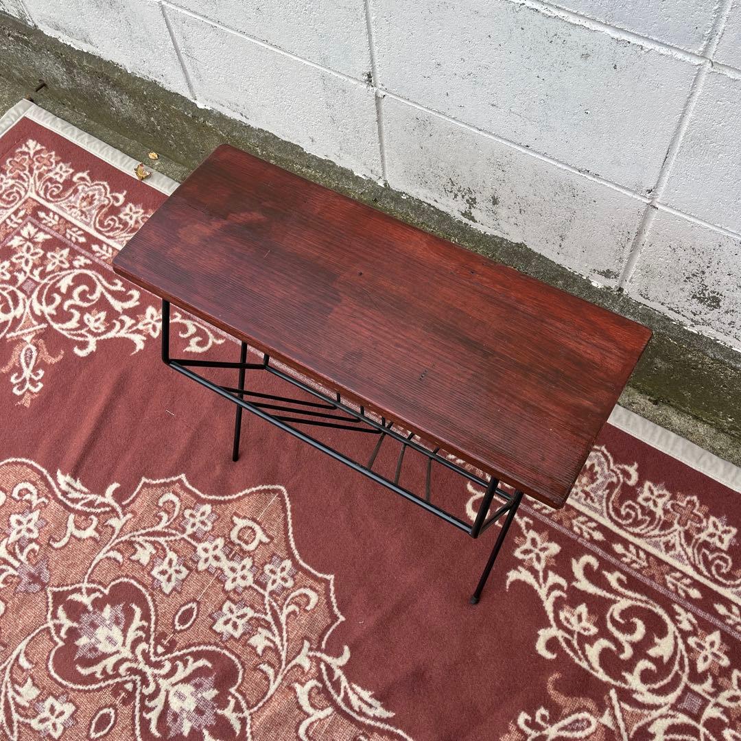 古家具◾️木製天板 一枚板×アイアン マガジンラック付き サイドテーブル 飾り台