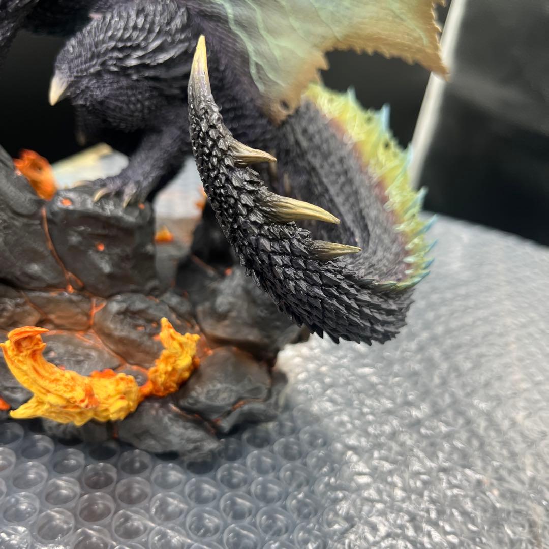 カプコン フィギュアビルダークリエイターズモデル 煌黒竜 アルバトリオン