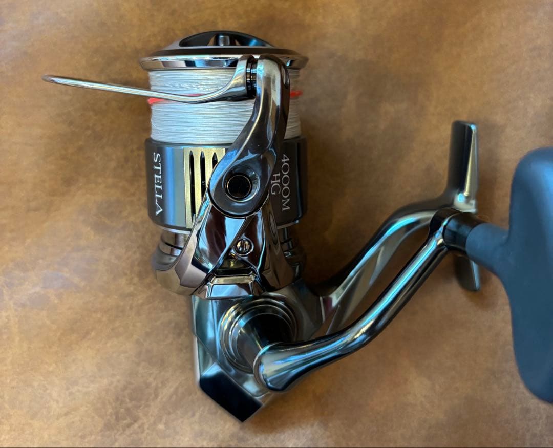 美品SHIMANO 22 STELLA ステラ　4000MHG