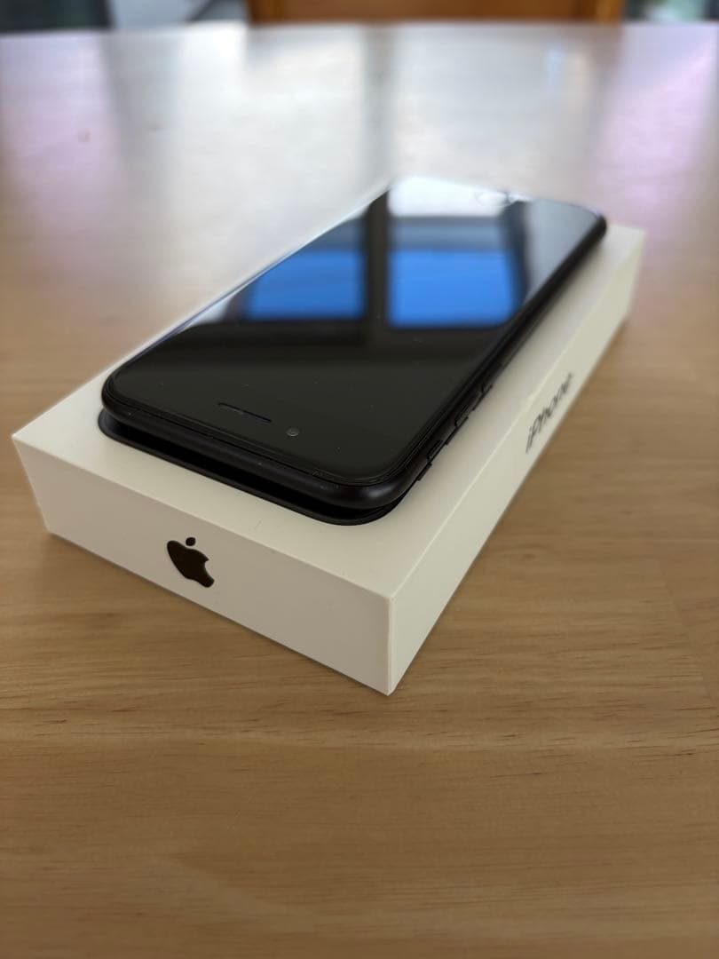 【SIMフリー】Apple iPhone SE2 第二世代 128Gb ブラック