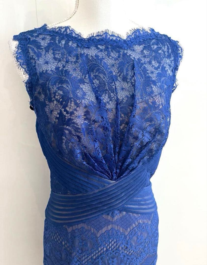 タダシショージのブルーレースタイトドレス, US 4