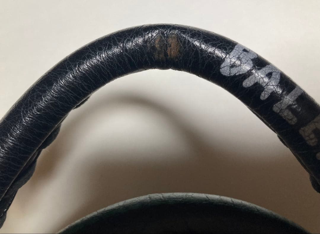 バレンシアガ グラフィティ ハンドバッグ