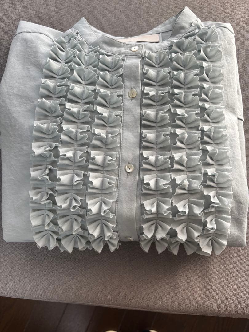 MARILYN MOON　モダンタックフリルシャツ 完売カラー　ミント