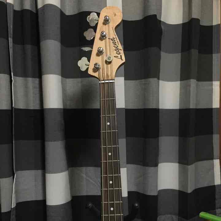 ベース
