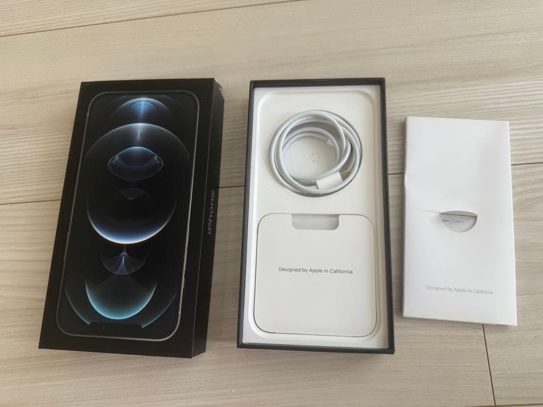 【美品】iPhone12proMax シルバー 256GB SIMフリー