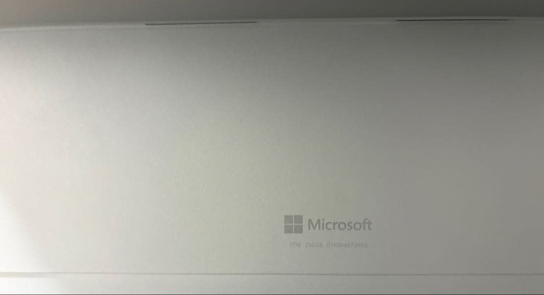 Microsoft Surface Pro 1796（第5世代） 純正キーボード