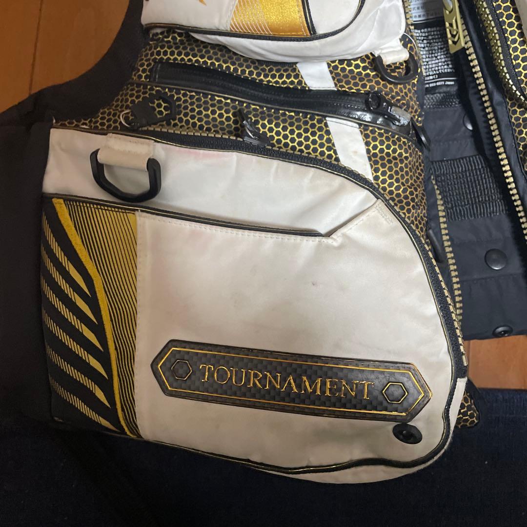 ダイワ ライフジャケット ホワイト/ブラック