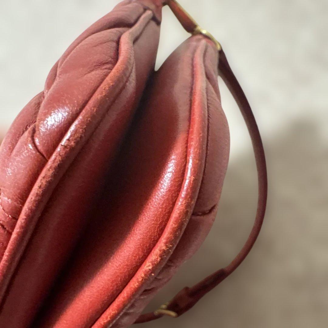 【 美品 正規品 】 miumiuマテラッセ ショルダーバッグ赤