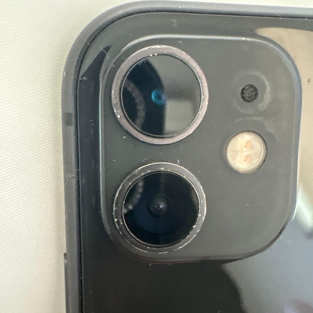 Apple iPhone11 本体　ブラック　64G