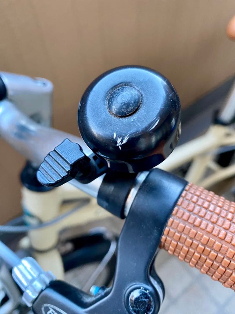 直接引き渡しコーダーブルーム　asson J20ホワイト。名古屋市栄