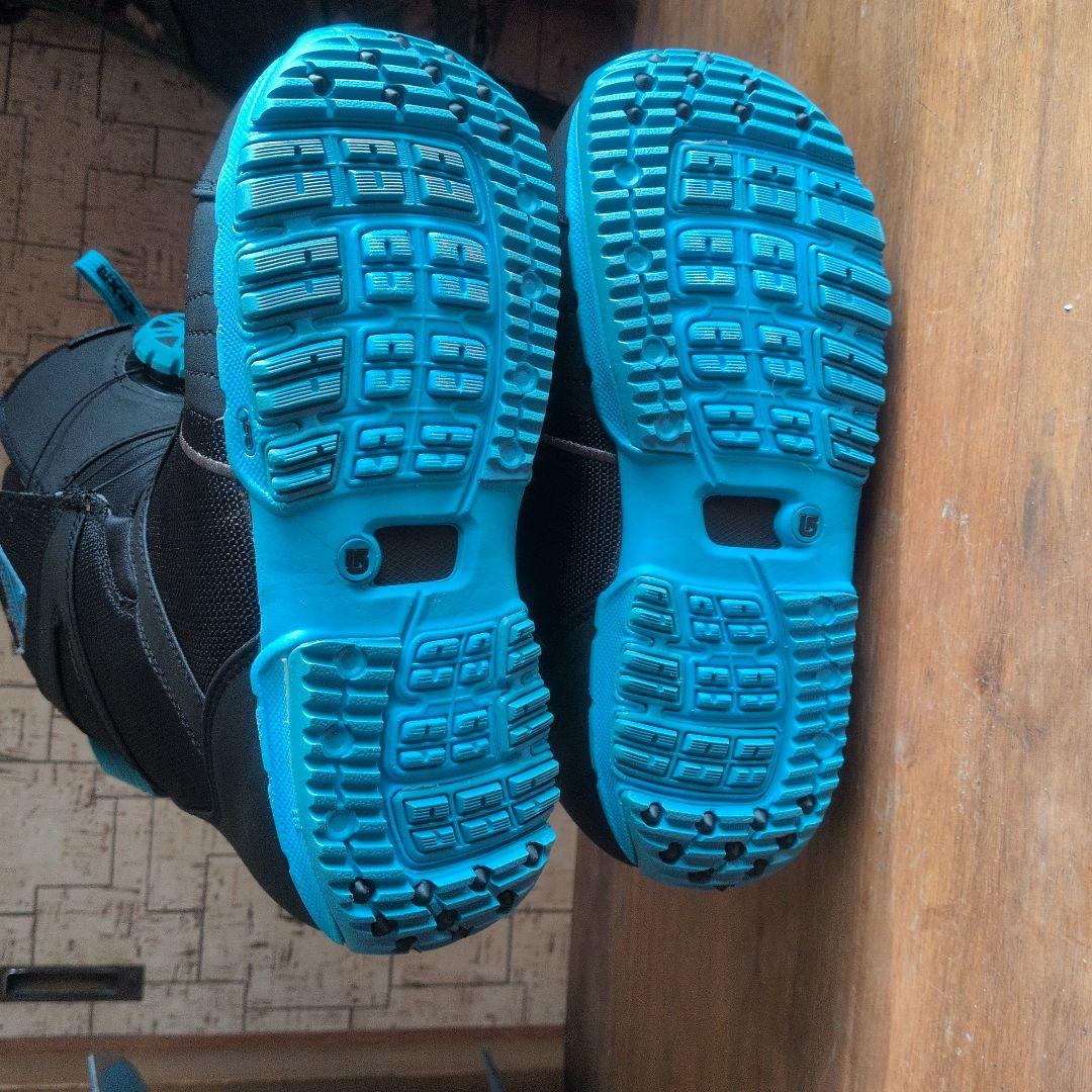 BurtonTYRO25.5cm BOA 足の小さい男性or子どもでも大丈夫