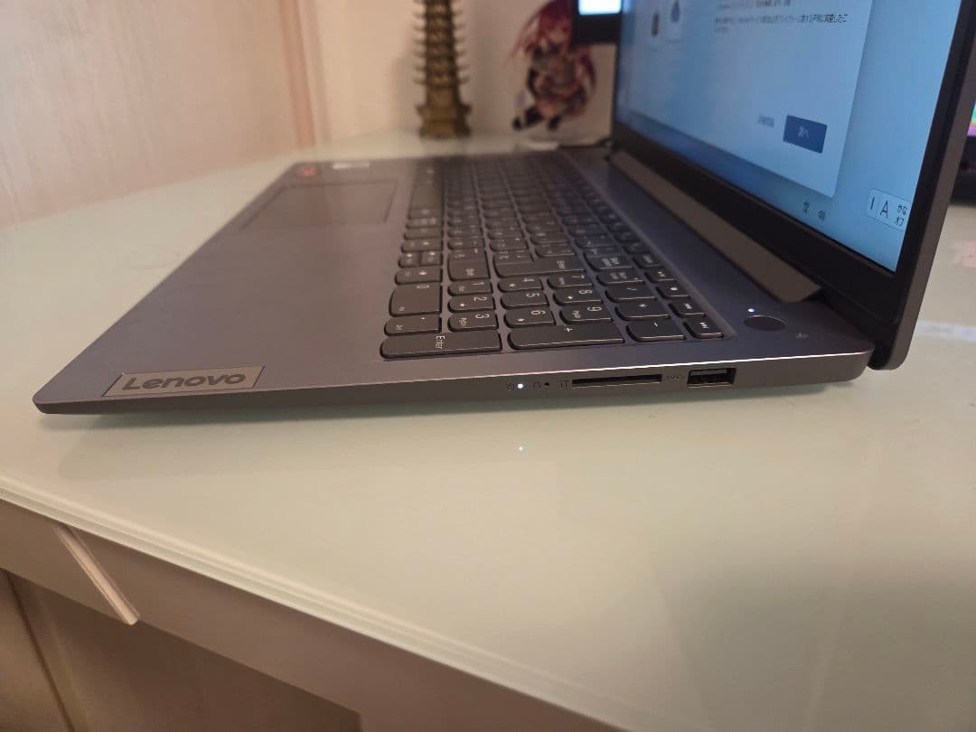 Lenovo ノートPC IdeaPad Slim 3 Gen 8 16GB