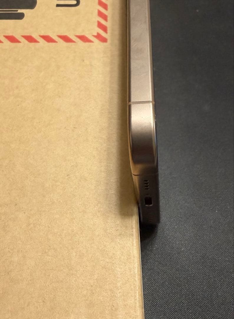 Apple iPhone デザートチタニウム16 Pro Max 256g本体