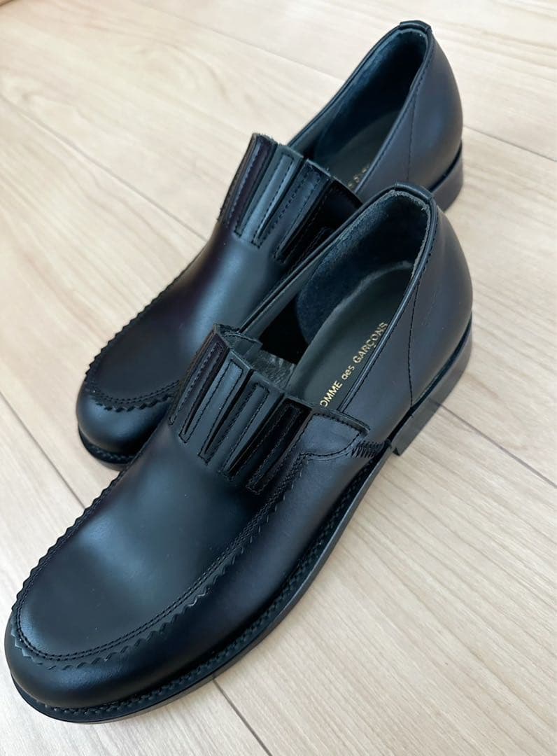 246。 コムデギャルソン　ローファー新品未使用