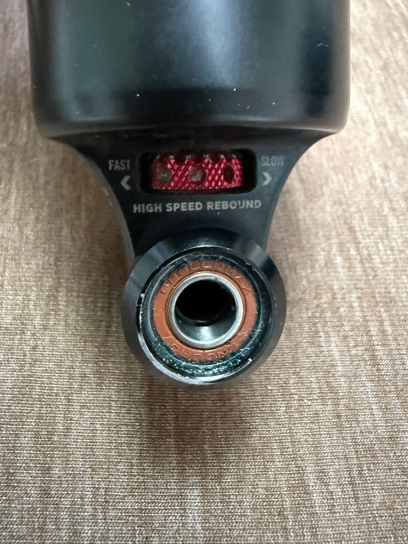 FOX FLOAT X2 リアサスペンション