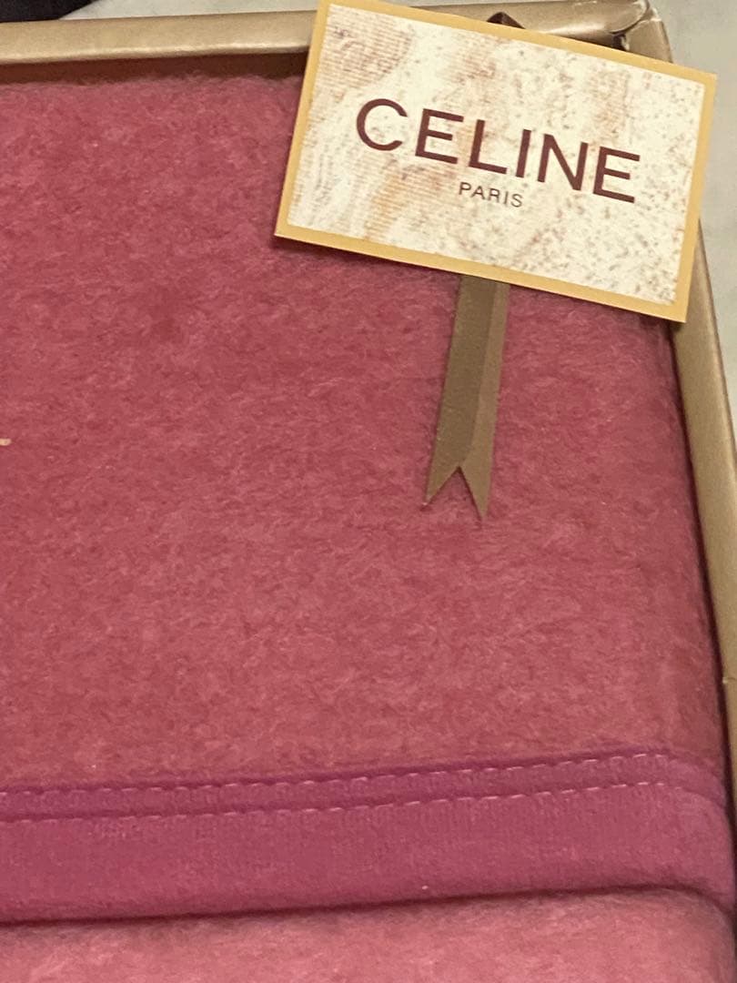 希少♦️セリーヌ 毛布♦️大人の落ち着きあるピンク♦️セリーヌロゴ♦️未使用 送料込