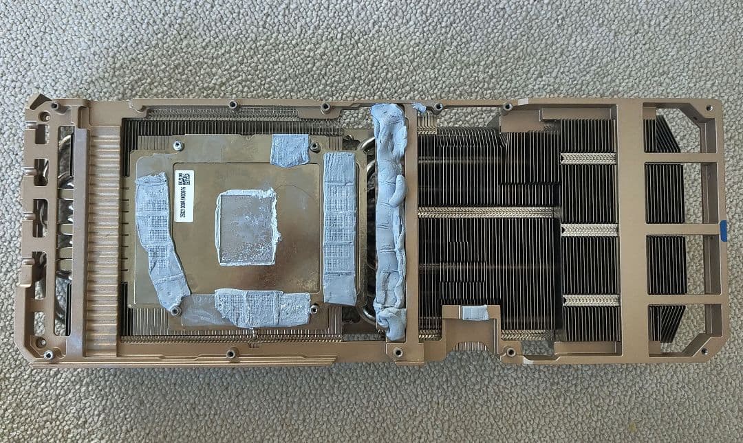 RTX 5090 ジャンク ZOTAC 白色 基盤付き!GPUコア/VRAM無し