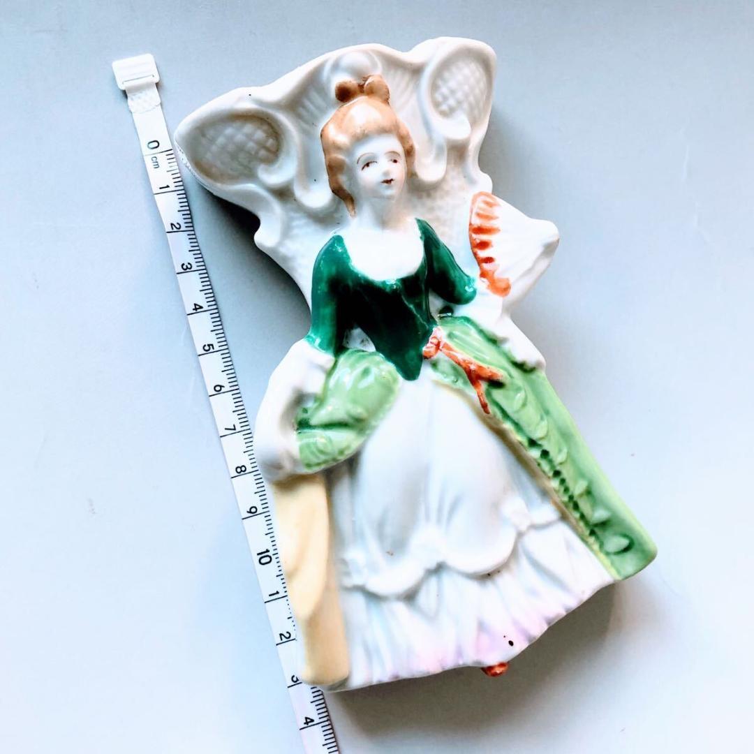 #3905 コロニアル・レディ 磁器製 壁掛けポケット花瓶 日本製 1950年